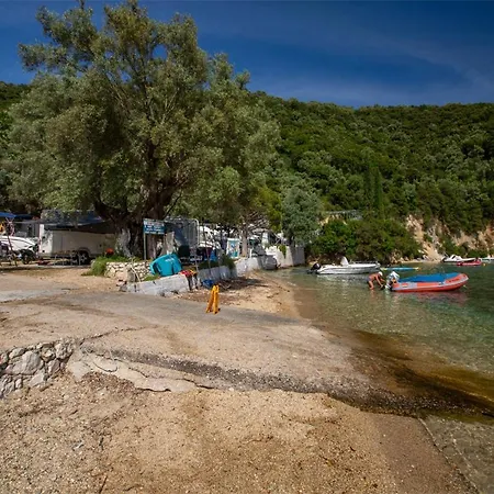 Ξενοδοχείο Menes Γένι